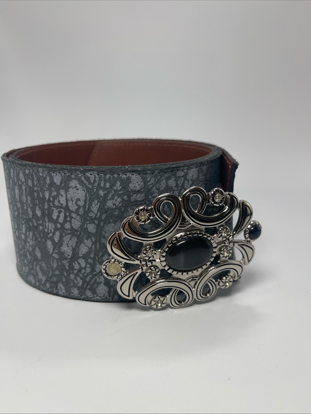 Texas Leather MFG Gray Wide Statement Belt Silver Rhinestone Filigree Buckle 40